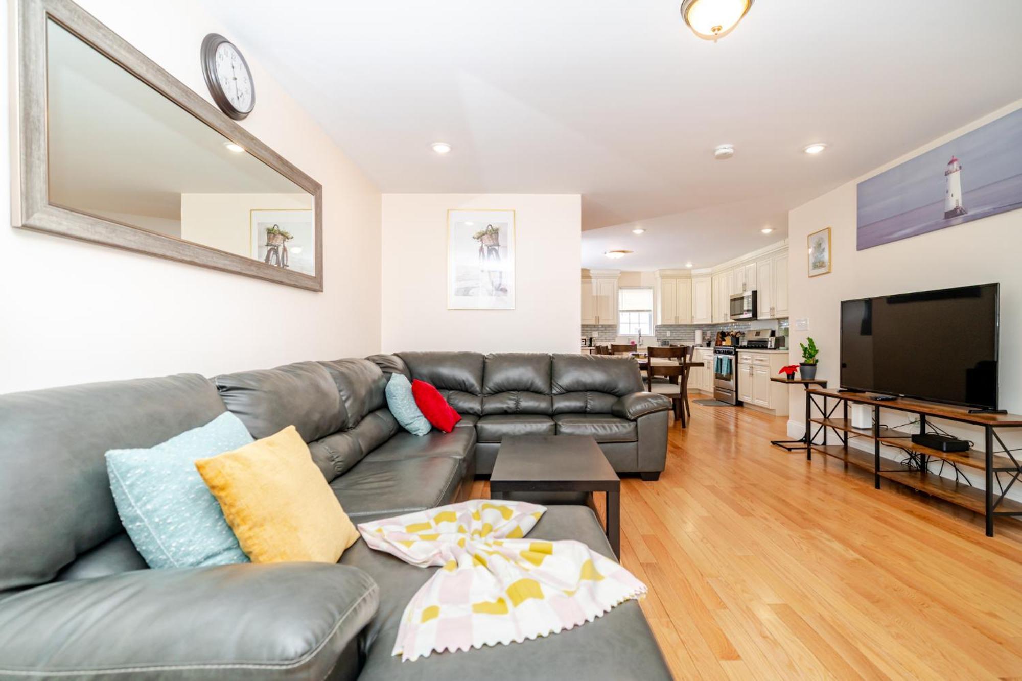 41 - 3Br Quincy - Lovely Townhouse Near Parish Екстер'єр фото